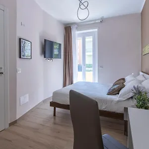  Guest house Mama